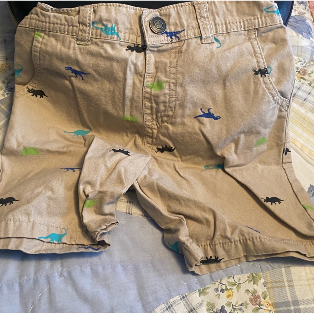Boys shorts, size 3T